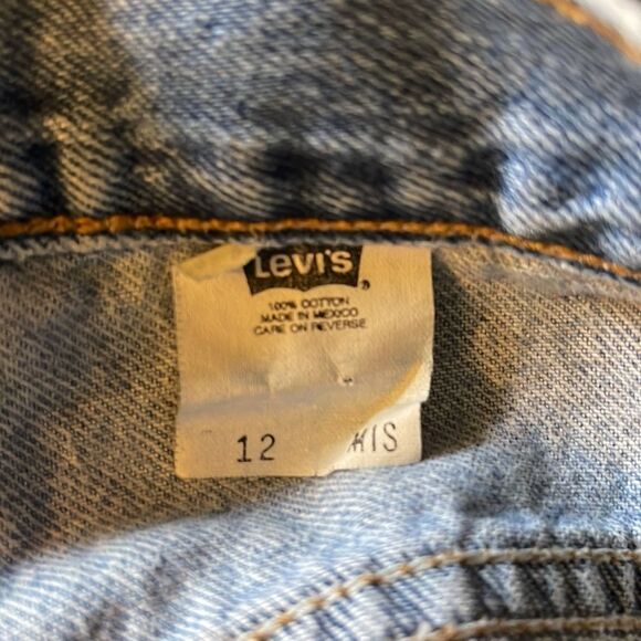 Levi's Vintage Faded Medium Blue Denim Shorts High Rise Red Tag 12 - Picture 15 of 16